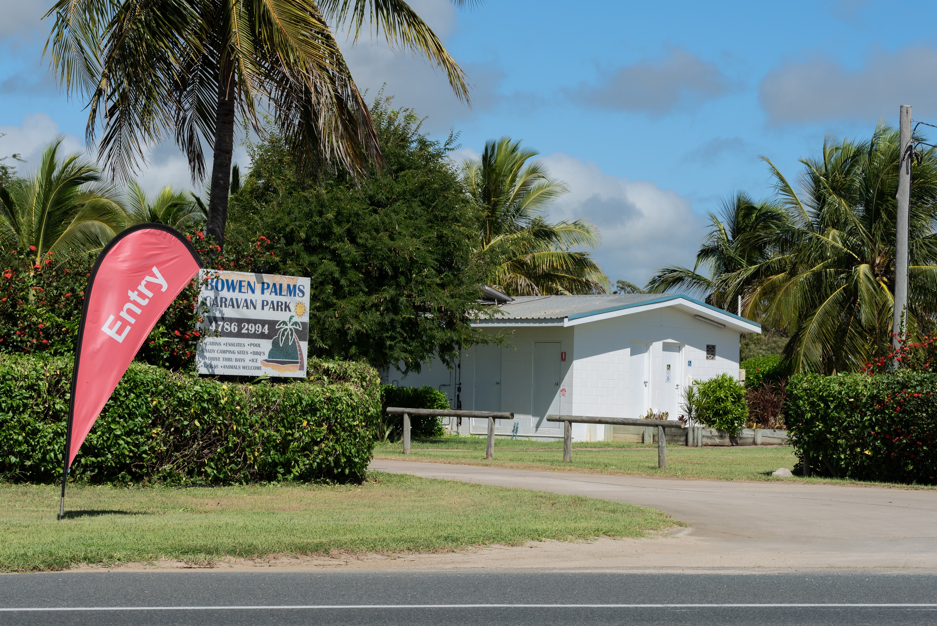 Bowen Palms Entrance